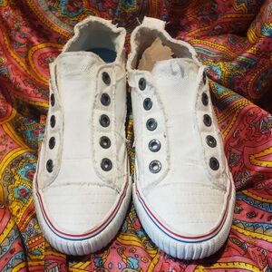 Blowfish White Cotton Canvas Low Top Sneakers Women's Size 8 Shoes